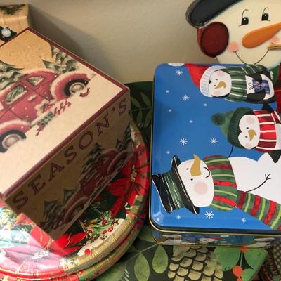 Large Holiday Christmas ðŸŽ„ Winter Lot -Lot 194