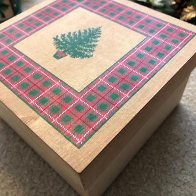 Large Holiday Christmas ðŸŽ„ Winter Lot -Lot 194