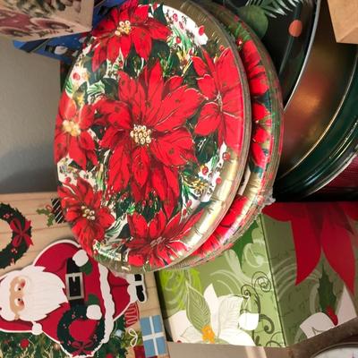 Large Holiday Christmas ðŸŽ„ Winter Lot -Lot 194