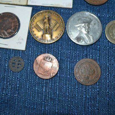 LOT 465. VARIETY OF COINS