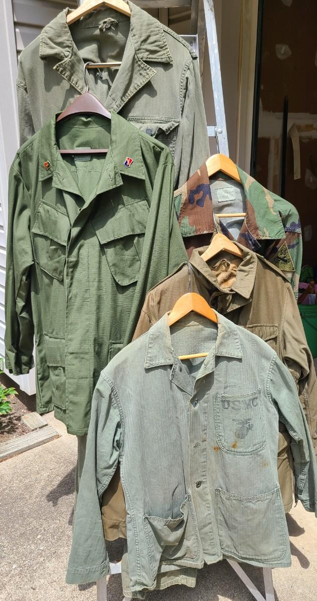 LOT 17: Vintage Military Clothing: USMC Jacket, Coveralls, Field Jacket ...