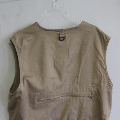 Ausable Brand Fly Fishing Vest - Front zipper broken