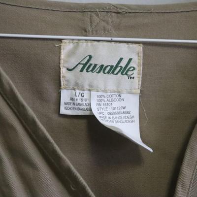 Ausable Brand Fly Fishing Vest - Front zipper broken