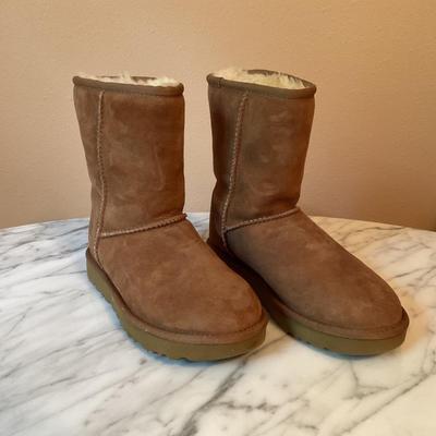 UGG Boots SIZE 5 wome/child