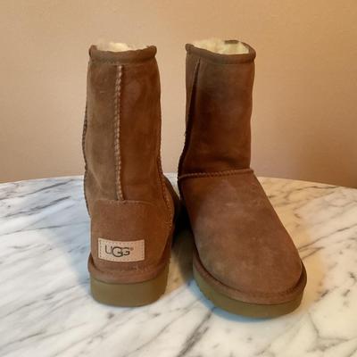 UGG Boots SIZE 5 wome/child