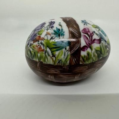 Vtg Hand Painted Egg