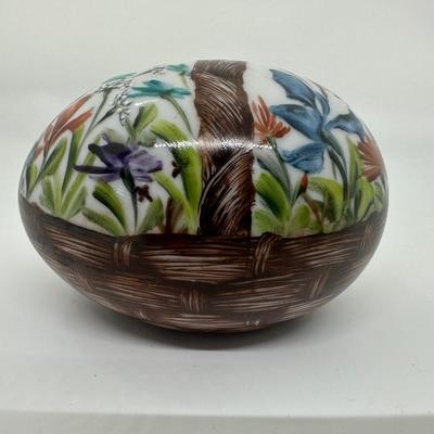 Vtg Hand Painted Egg