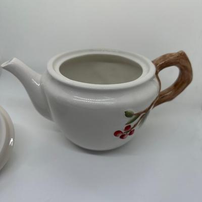 Harry & David Cardinal Teapot