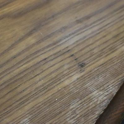 Round Oak Table with 4 Captains Chairs