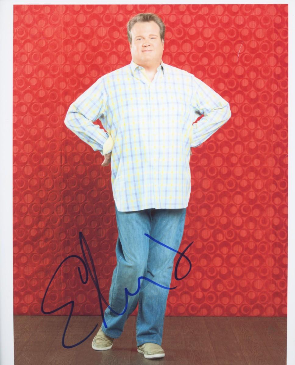 Eric Stonestreet signed photo | EstateSales.org