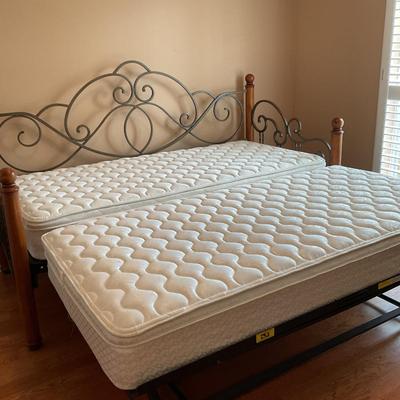Trundle Bed with Mattresses