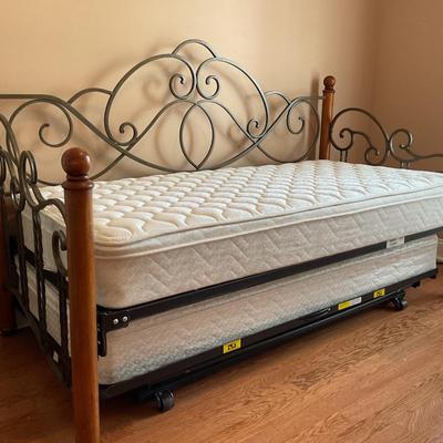 Trundle Bed with Mattresses