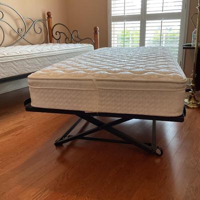 Trundle Bed with Mattresses