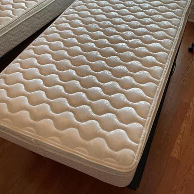 Trundle Bed with Mattresses