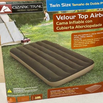 COLEMAN Electric Quick Pump & Velour Top Twin Airbed ~ NIB
