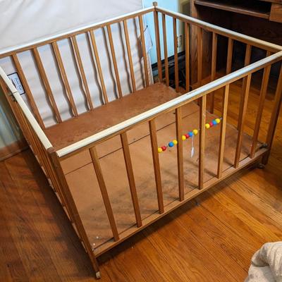 Vintage Hedstrom Playpen