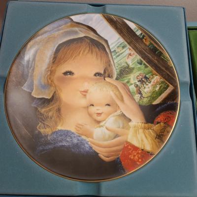4 Schmid Plate Set Mother & Child Collection Juan Ferrandiz