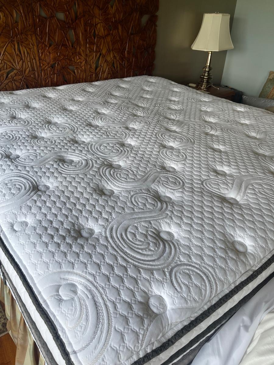 Serta king size mattress and box spring set. Only 3 years old