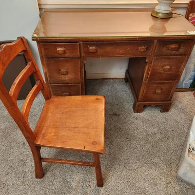 Vintage Solid Wood Desk and Chair Northern Furniture Co. 44Lx23Dx30H