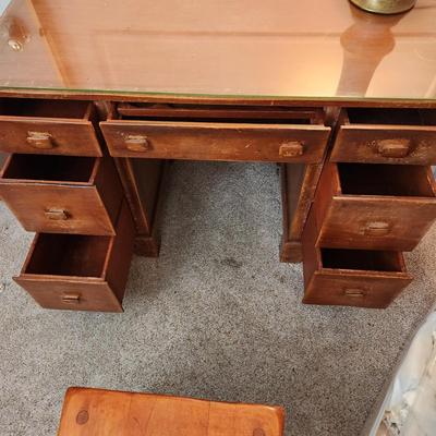 Vintage Solid Wood Desk and Chair Northern Furniture Co. 44Lx23Dx30H