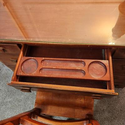Vintage Solid Wood Desk and Chair Northern Furniture Co. 44Lx23Dx30H