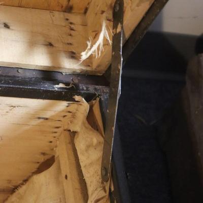 Flat Top Trunk - 32 x 19 x 13 inches