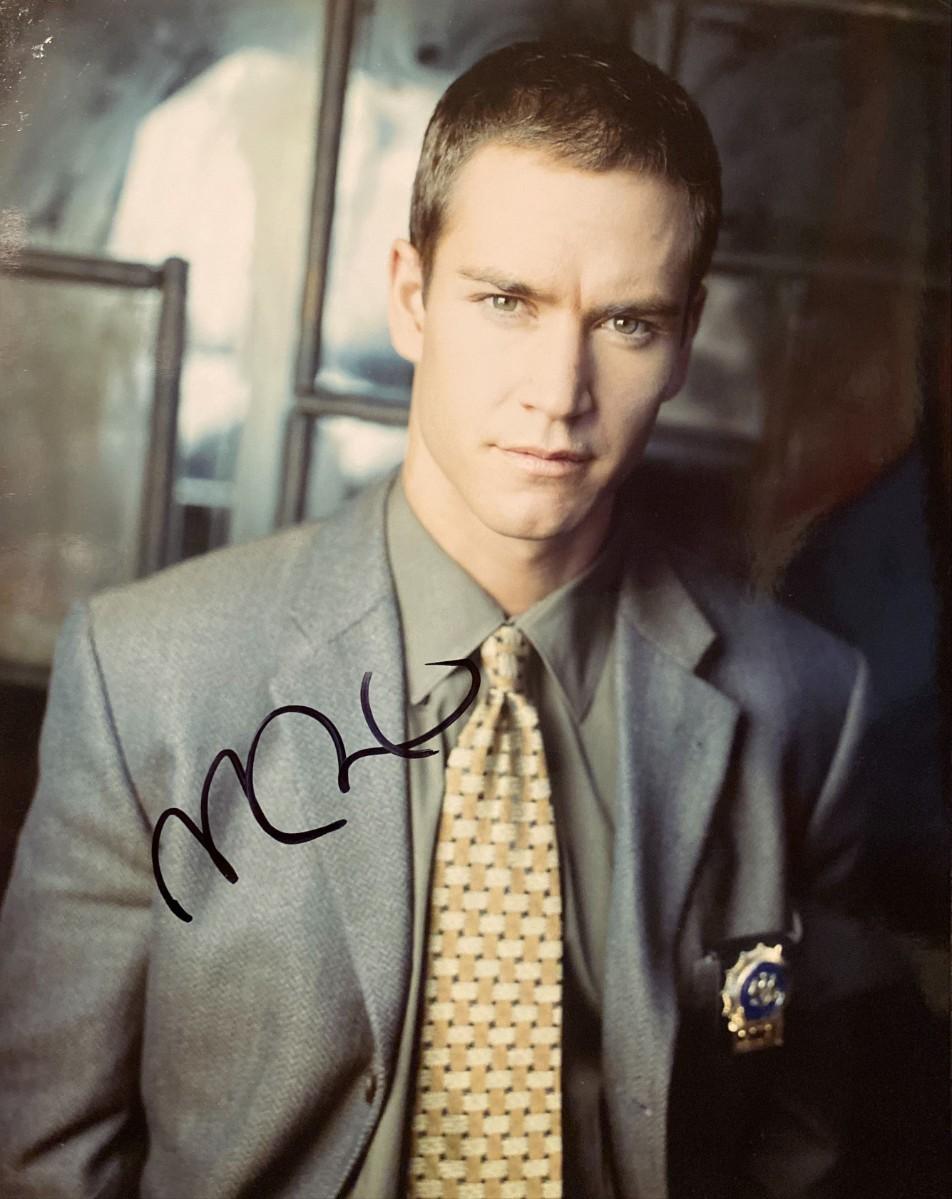 NYPD Blue Mark-Paul Gosselaar signed photo | EstateSales.org