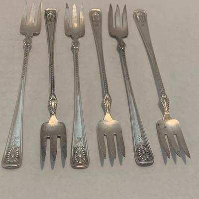 Towle Small Silver Seafood Forks (87 grams - monogramed)