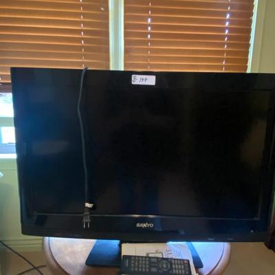 Sanyo CTV with Remote 30" Screen