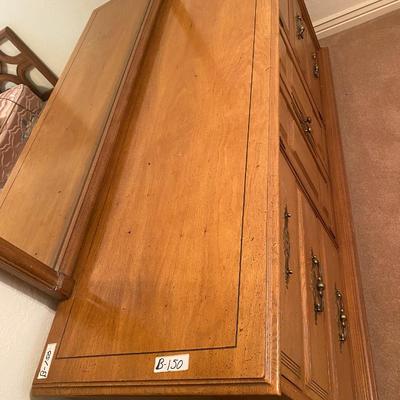 Nice Stanley All Wood 9-Dr Dresser with Mirror
