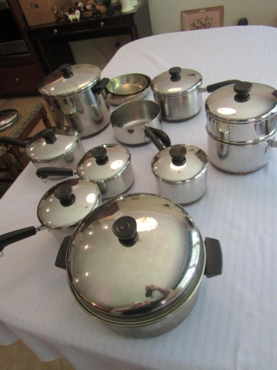 Large Set of Revere Ware Pots and Pans Good Condition