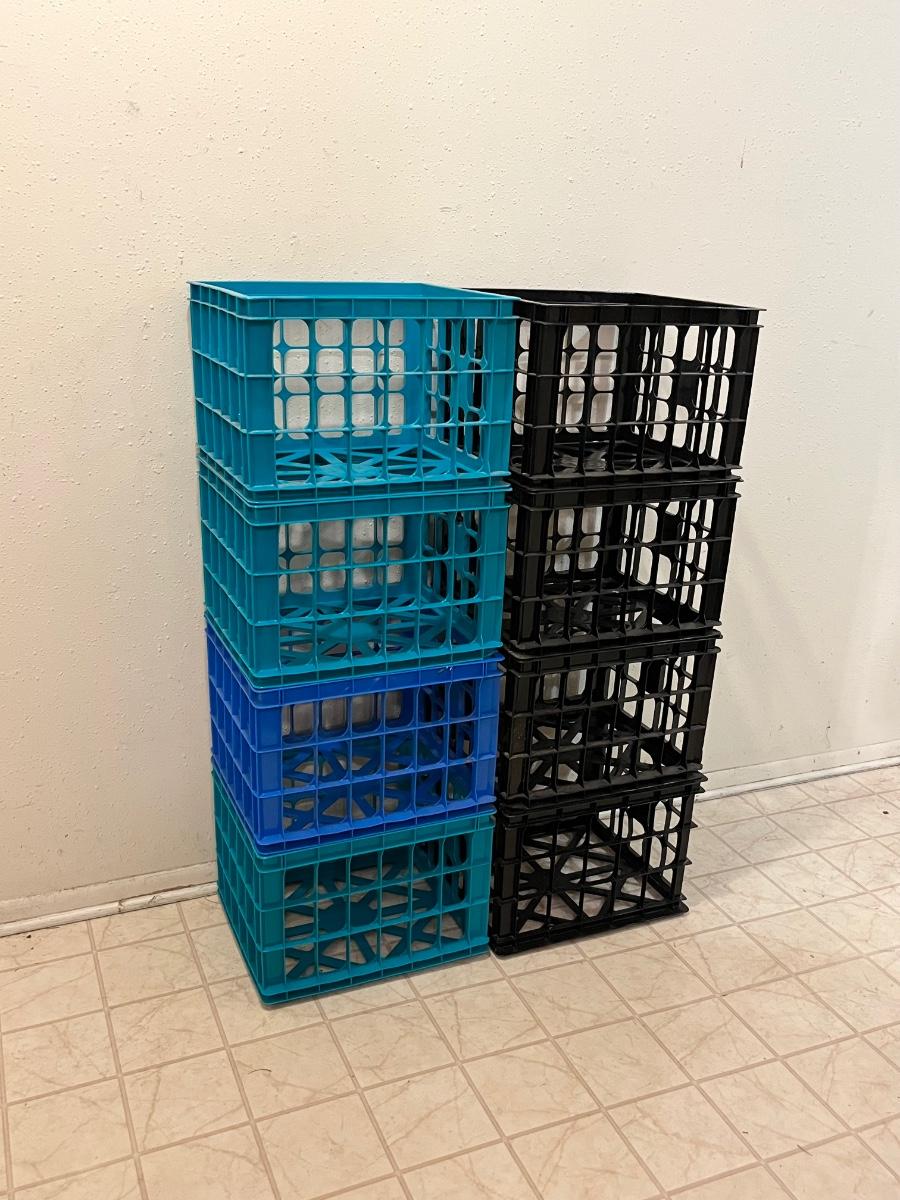 FREM (8) Stackable Crates