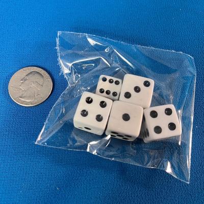 5 BLACK AND WHITE DICE