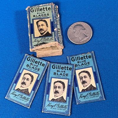 ANTIQUE GILETTE RAZOR BLADES (3)