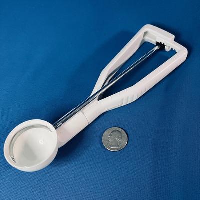 COOKIE DOUGH MECHANICAL SCOOPER