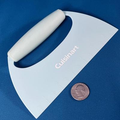 CUISINART RULED PASTRY CUTTER