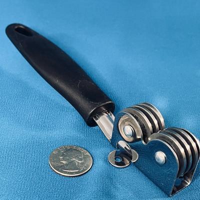 OLD STYLE STEEL ROLLER KNIFE SHARPENER