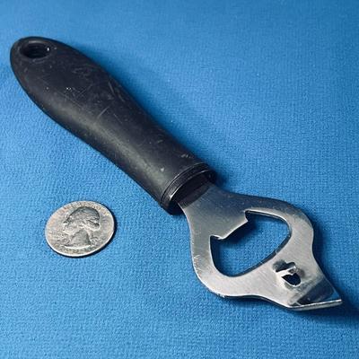 ERGONOMIC CAN OPENER