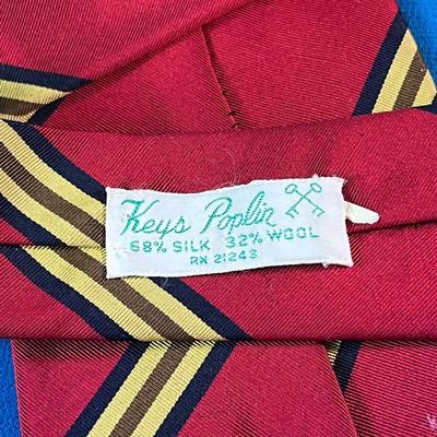 VINTAGE MENâ€™S NECK TIE HALF SILK