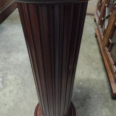 Pair of Matching Wood Finish Plant or Art Stands