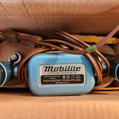 Mobilite 4 Socket Flood Light Portable Movie Lights with 4 Lamps