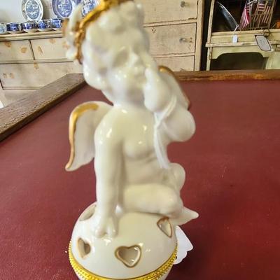 3 Cherubs - Hinged Compartments 5 inches tall