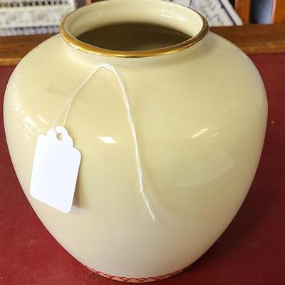 Japanese Vase - 6 1/2 inches tall and 6 1/2 inches wide
