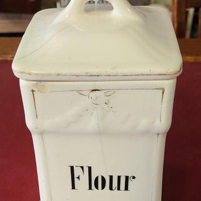 German Flour and Cinnamon containers - 6 1/2 inches tall and 3 inches tall