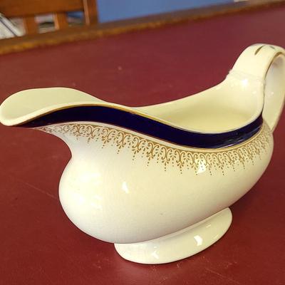 Gravy Boat - Beatrice England - 8 1/2 inches long