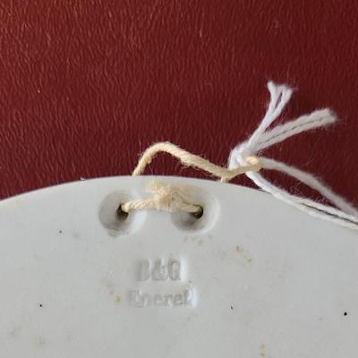 2 Round Wall Hangings - Eneret - 5 1/2 inches across