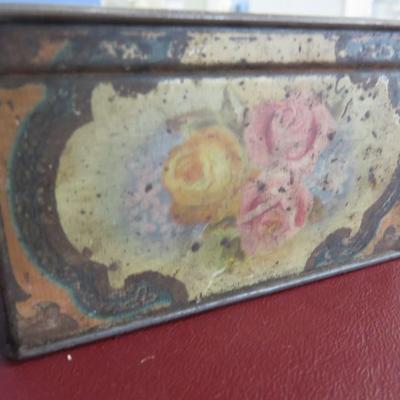 Tin Box - Philadelphia Parkes Gold Tea - 10 x 4 1/2 inches