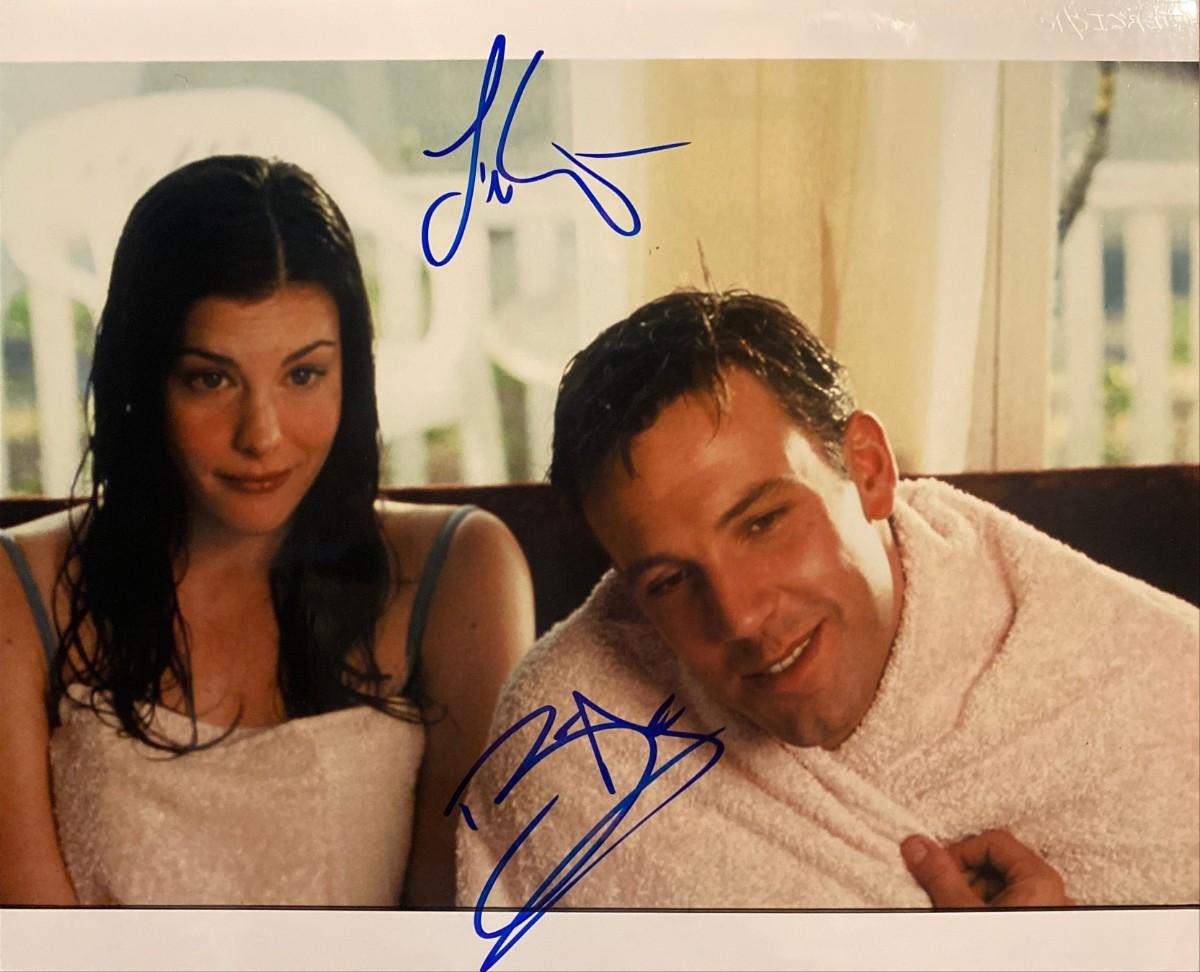 Jersey Girl Liv Tyler and Ben Affleck signed movie photo | EstateSales.org