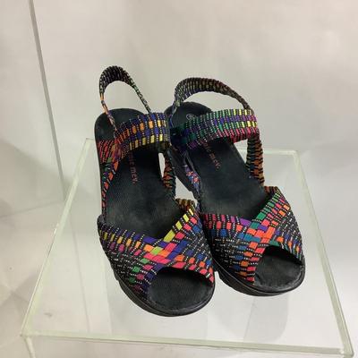 565 Bernie Mev Multicolored Sandals