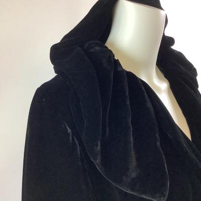 Lot 587 Vintage 1960â€™s Black Velvet Opera Coat